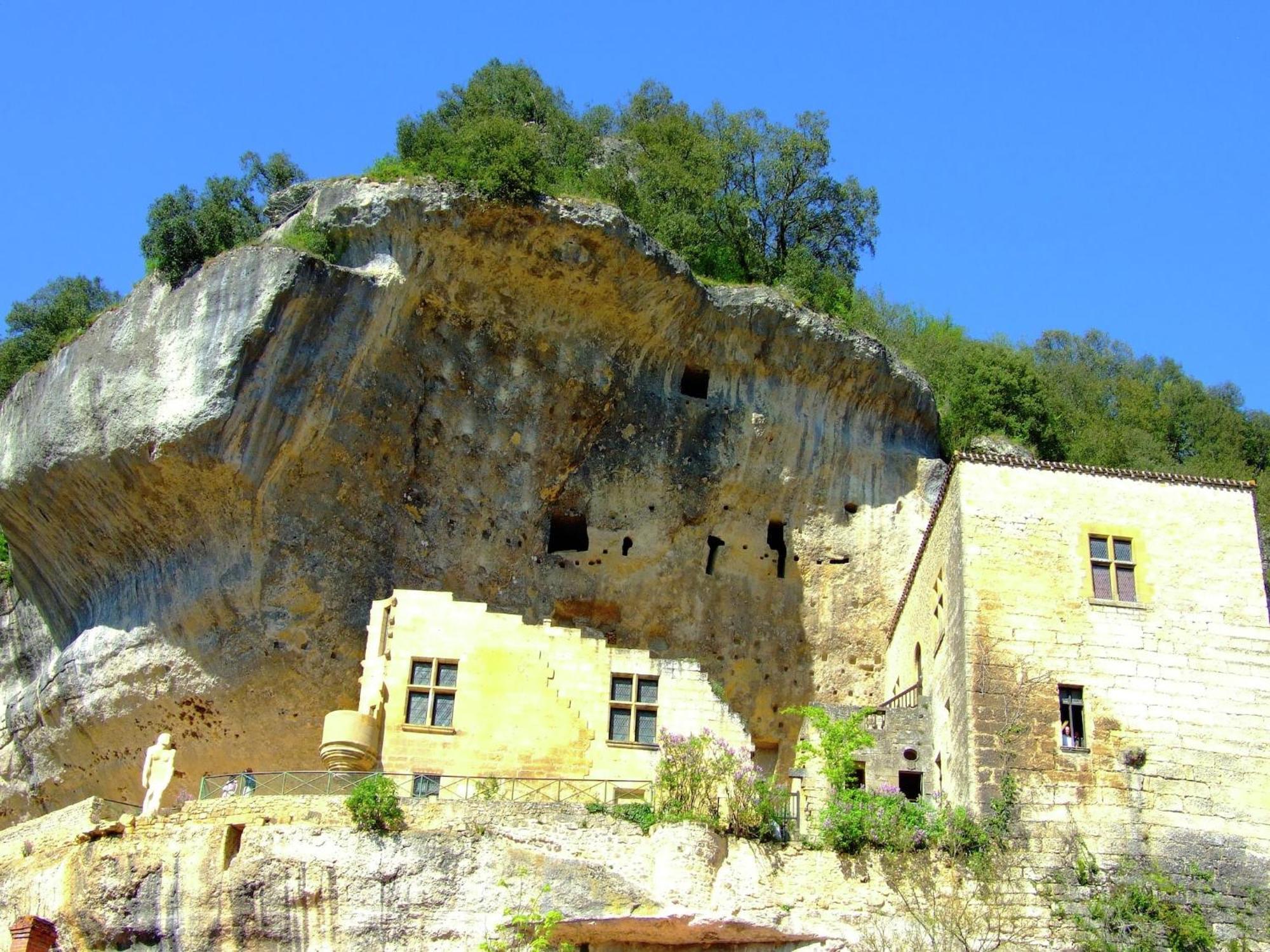 Appealing Apartment In Vezac With Swimming Pool ベナック・エ・カズナック エクステリア 写真