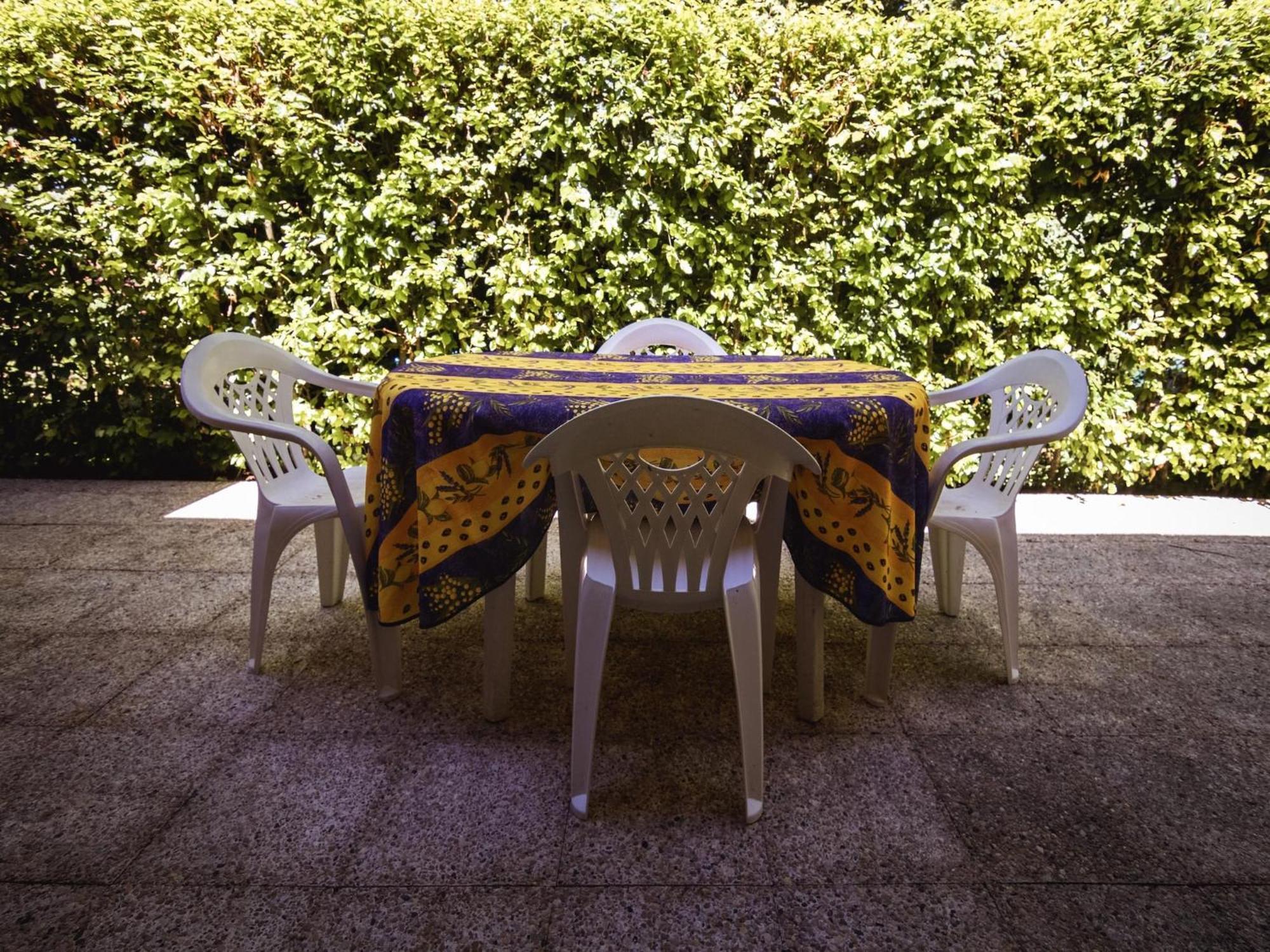 Appealing Apartment In Vezac With Swimming Pool ベナック・エ・カズナック エクステリア 写真